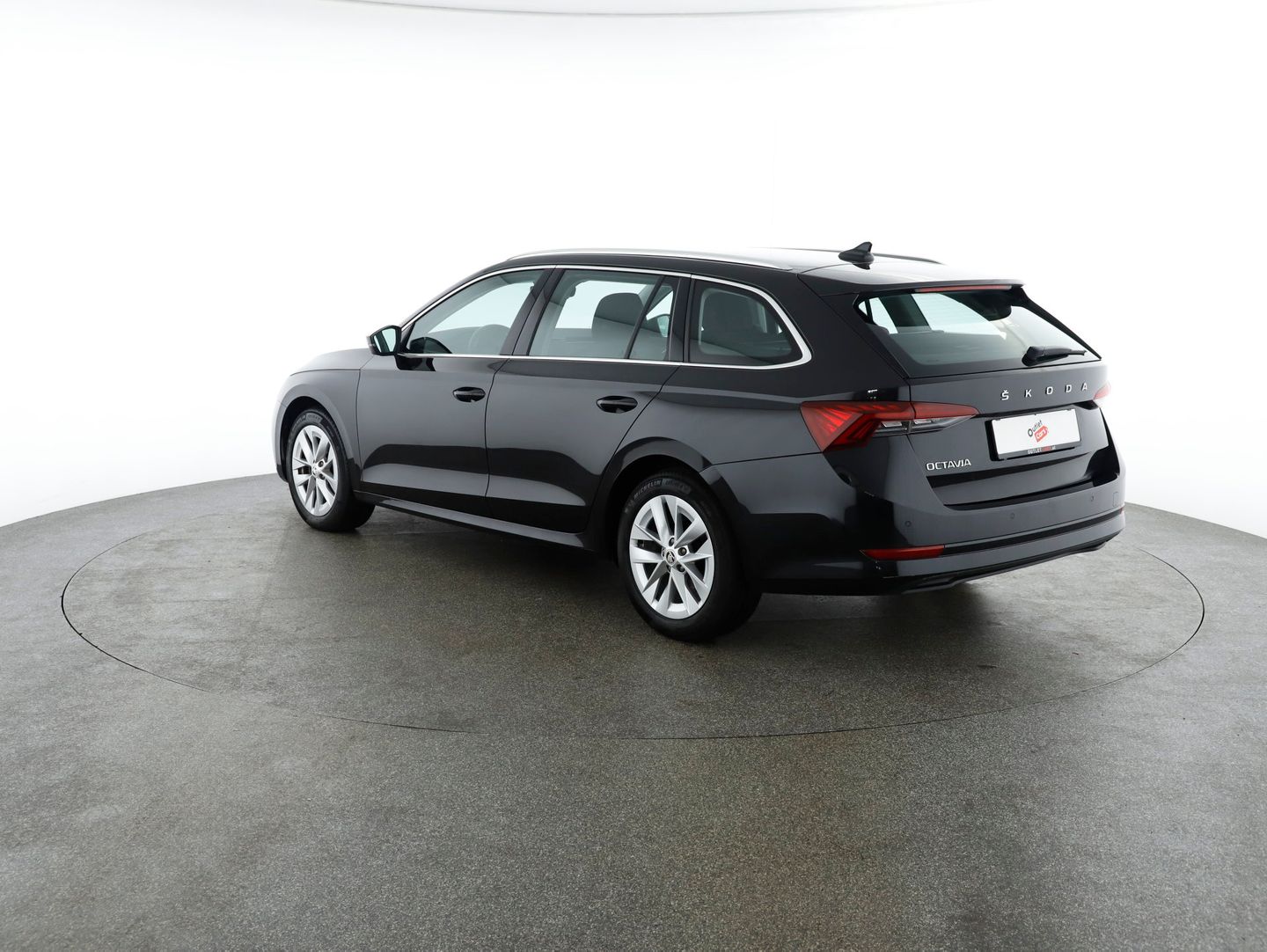 Škoda Octavia Combi 2,0 TDI Premium DSG | Bild 3 von 27