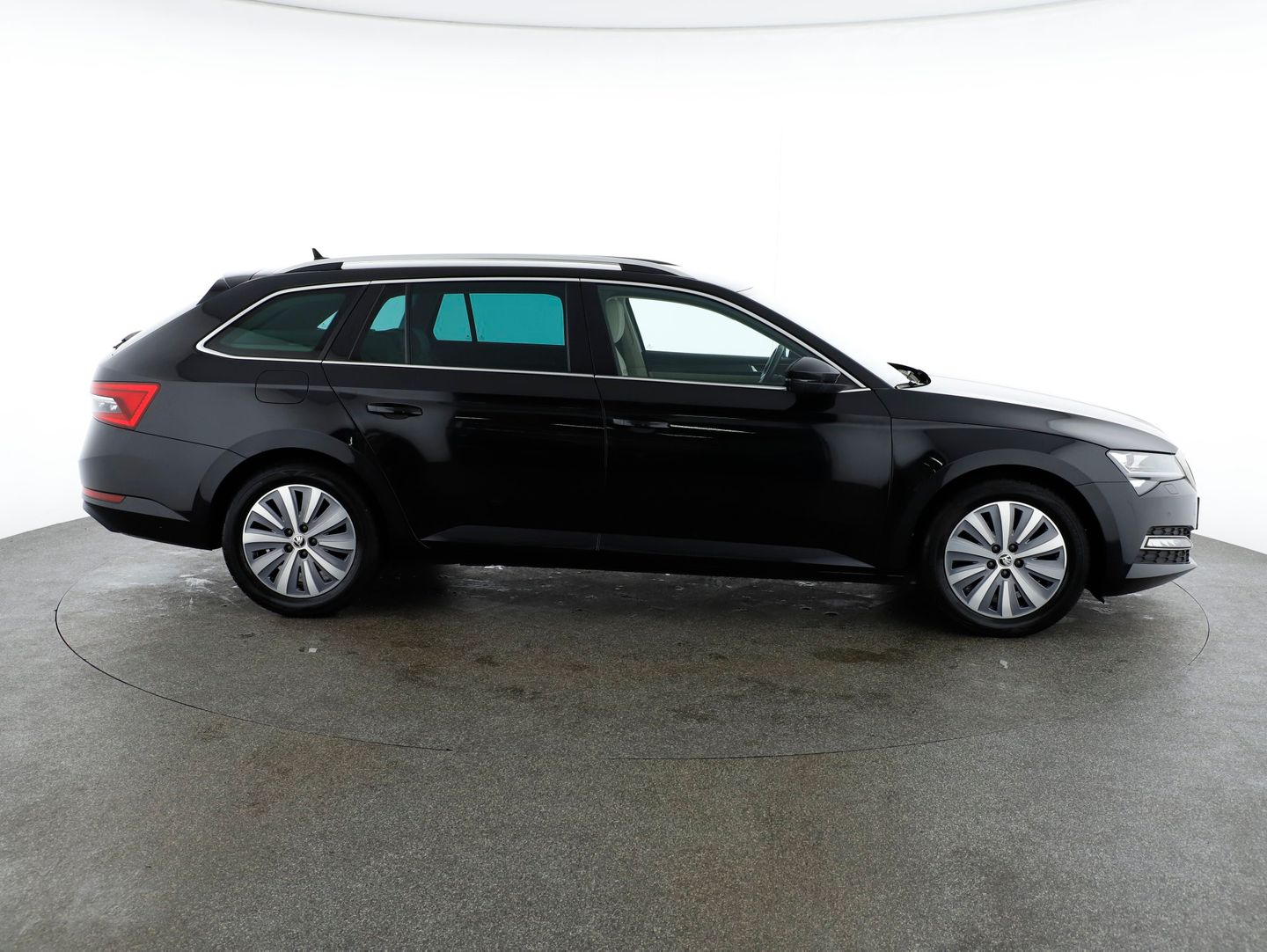 Škoda Superb Combi Style TDI DSG | Bild 4 von 26