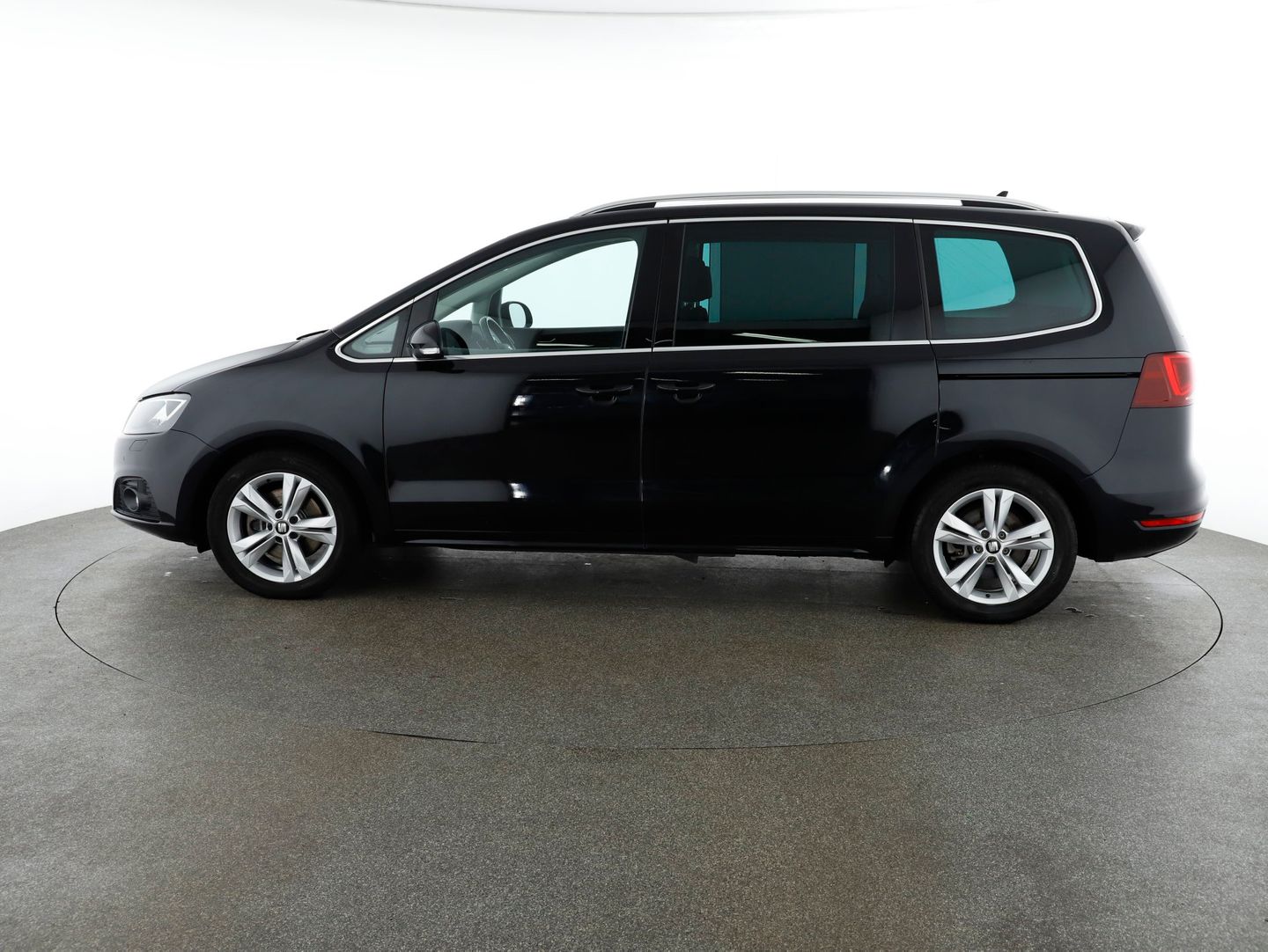 SEAT Alhambra Xcellence TDI DSG | Bild 2 von 30