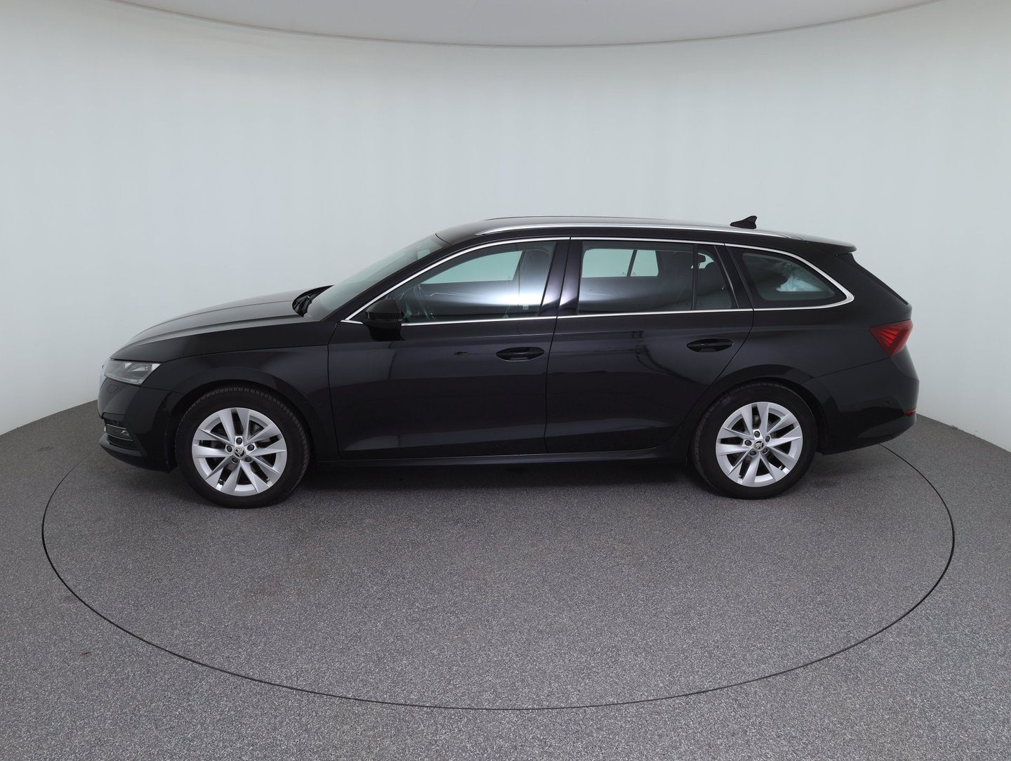 Škoda OCTAVIA Combi Style TDI DSG | Bild 8 von 23