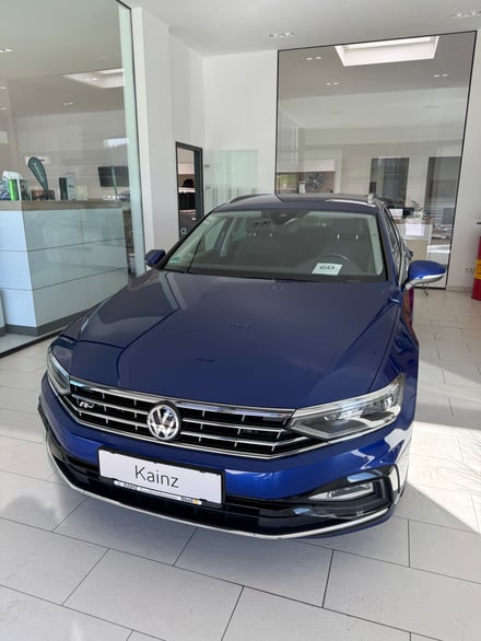 VW Passat Var. Elegance TDI SCR 4MOTION DSG