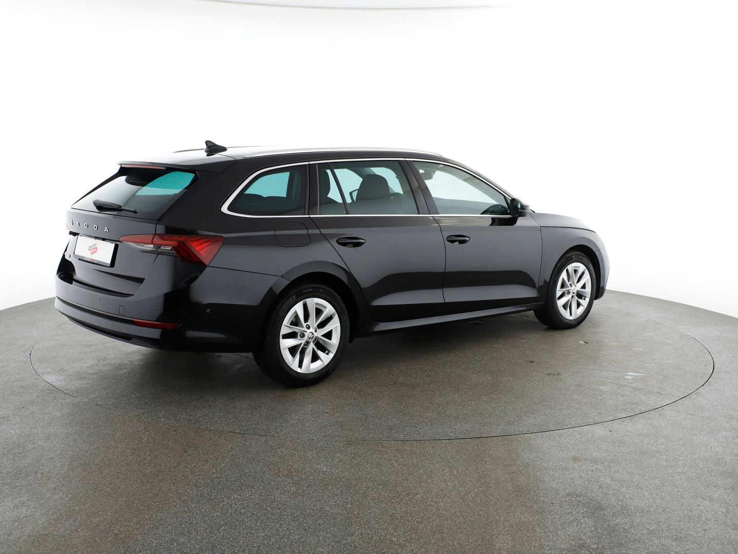 Škoda OCTAVIA Combi Premium TDI DSG | Bild 5 von 27