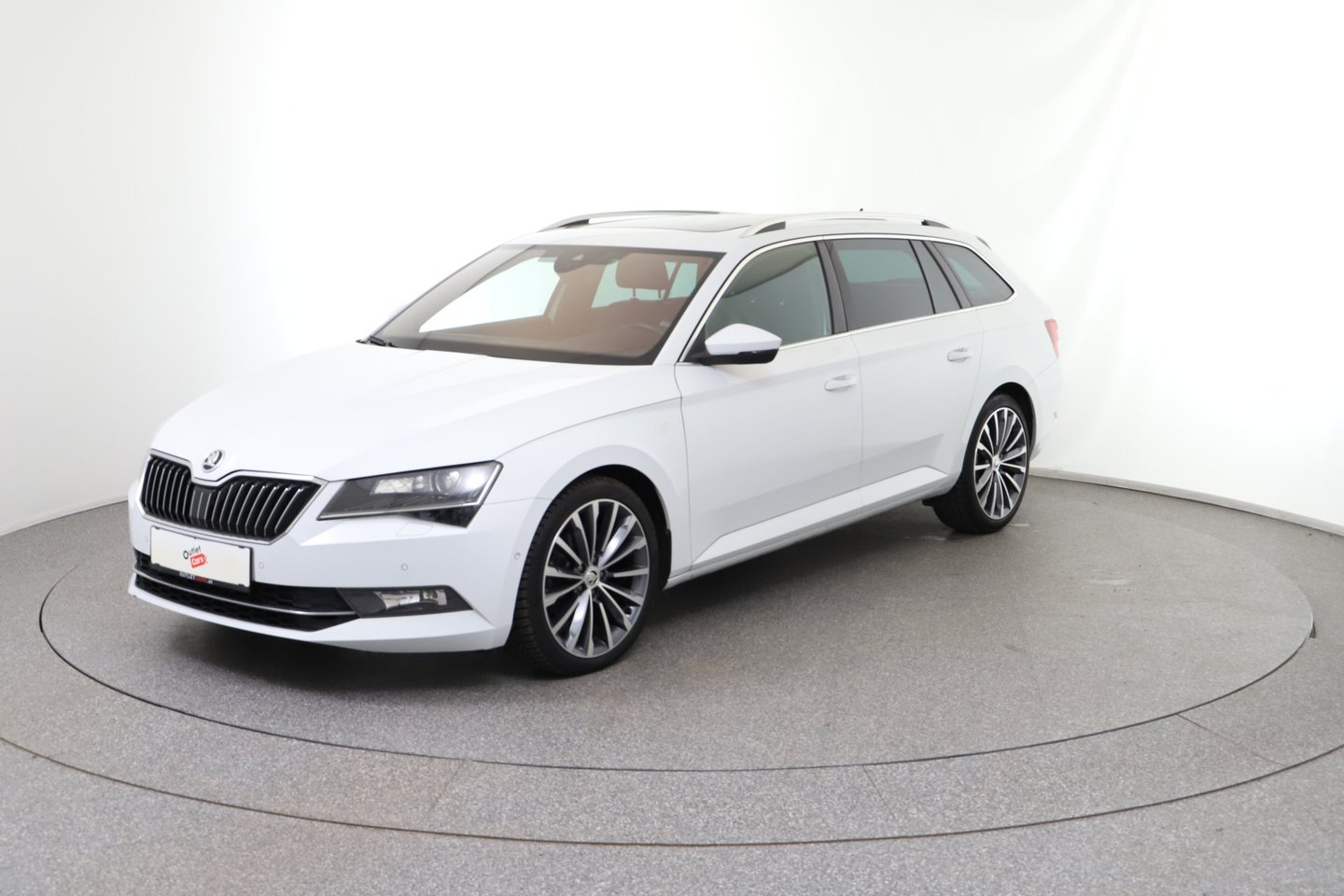 Bild eines Škoda SUPERB Combi L&K TDI DSG