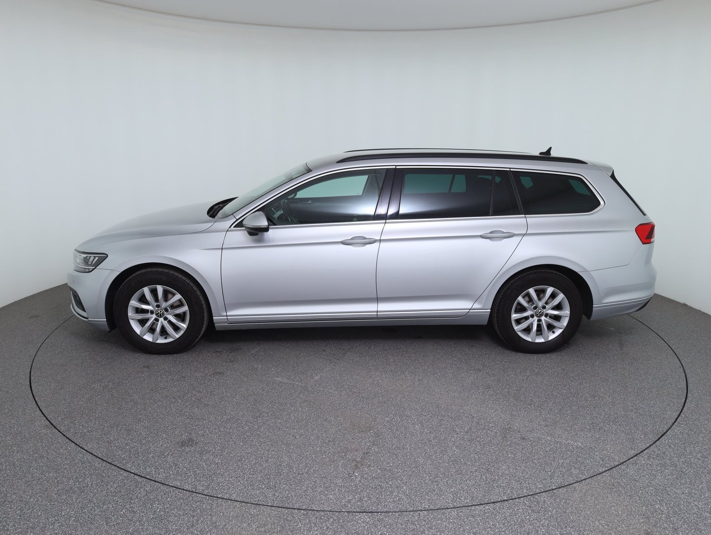 VW Passat Variant Business TDI SCR DSG | Bild 8 von 22