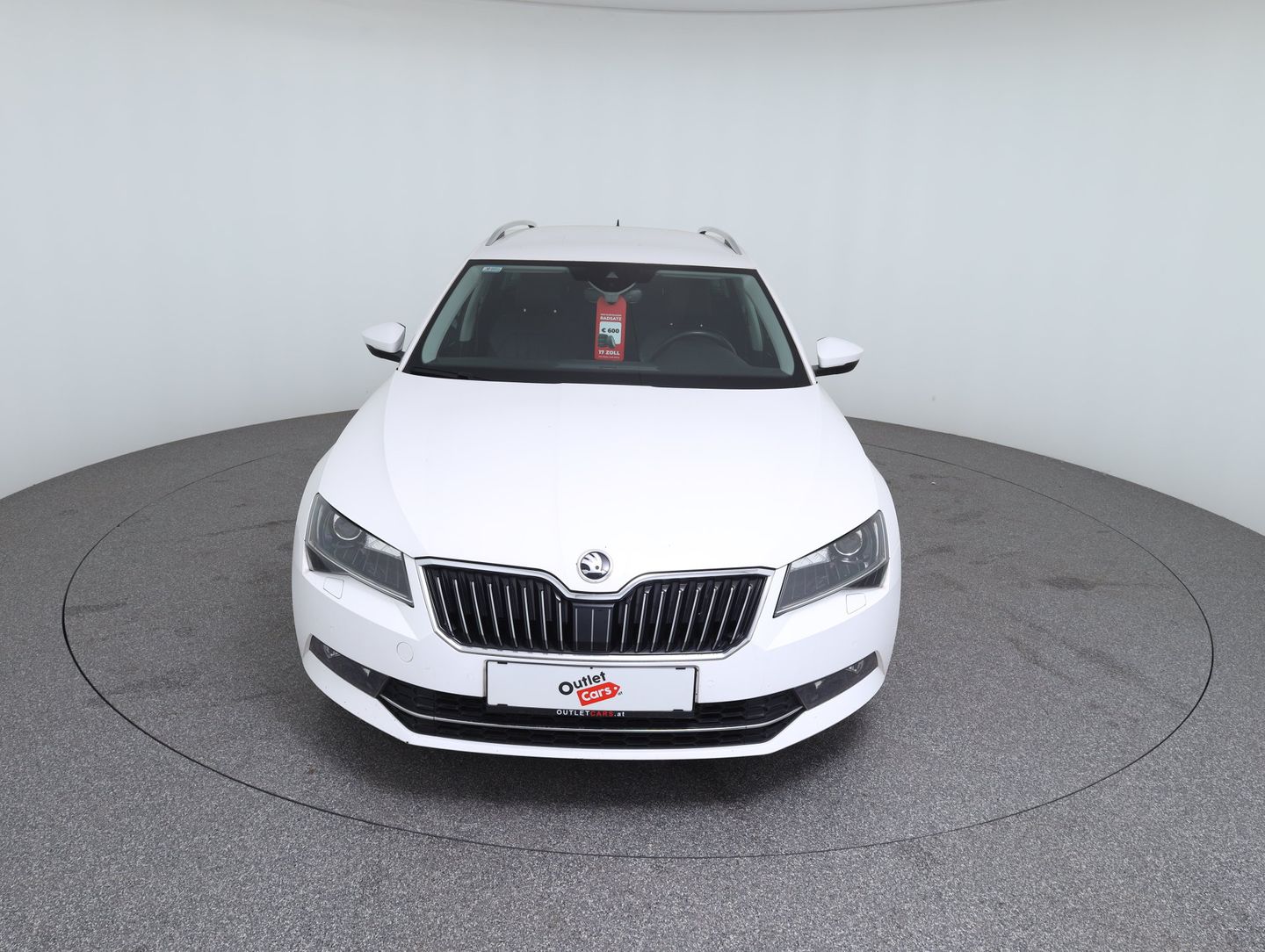 Škoda SUPERB Combi L&K TDI DSG | Bild 2 von 14