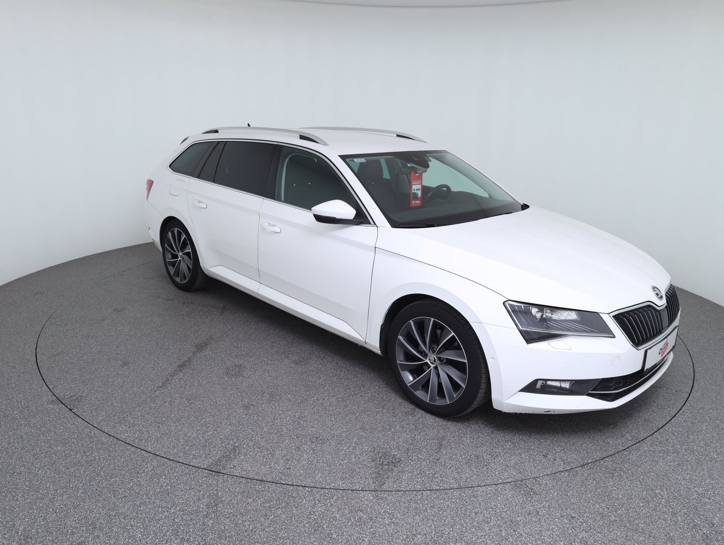 Škoda SUPERB Combi L&K TDI DSG | Bild 3 von 14