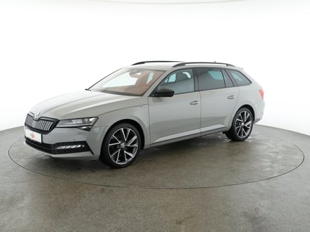 Škoda SUPERB Combi iV SPORTLINE DSG