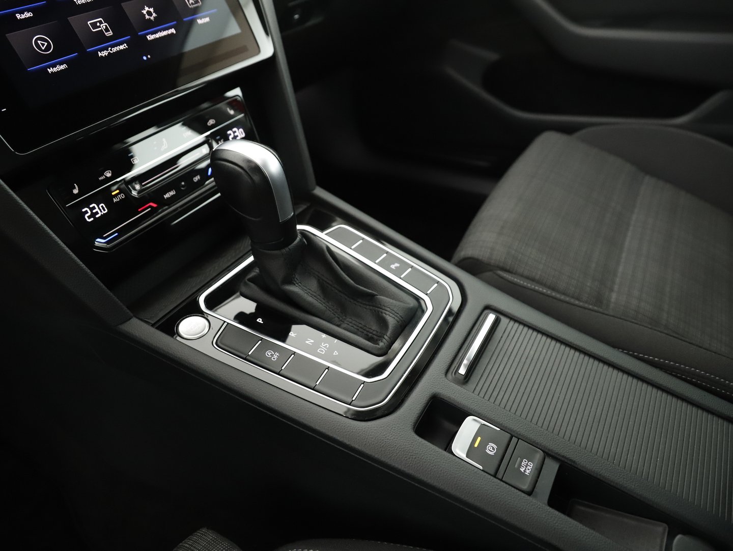 VW Passat Variant Business TDI DSG | Bild 23 von 28