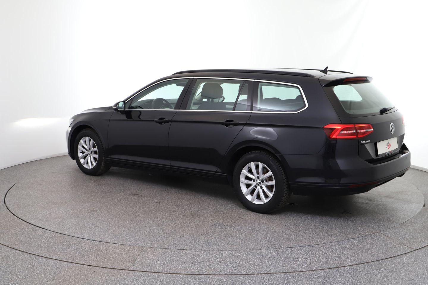 VW Passat Trendline 1,6 TDI | Bild 3 von 26