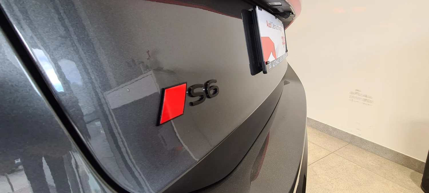 Bild eines Audi S6 Avant e-tron