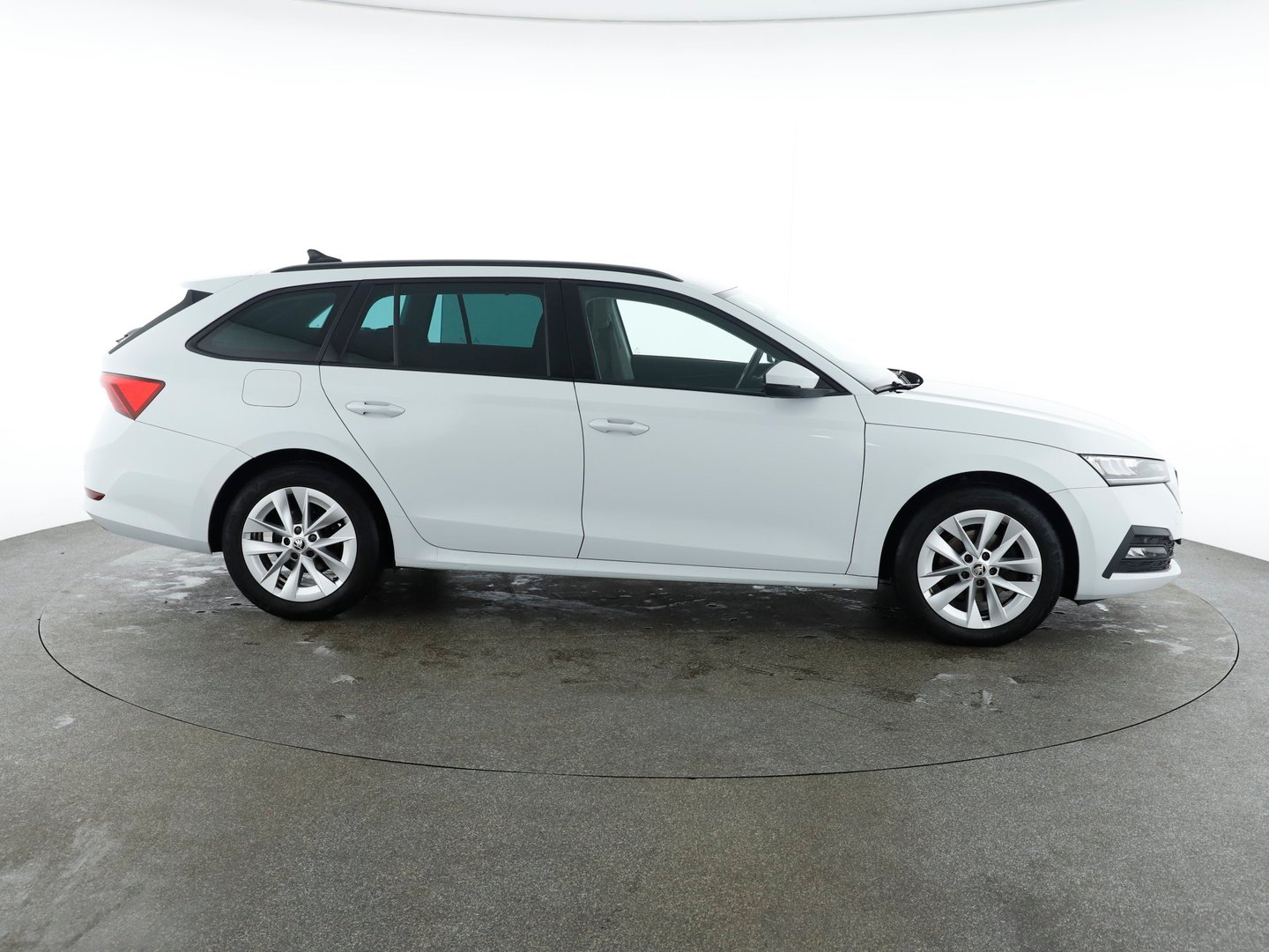 Škoda OCTAVIA Combi Ambition TDI | Bild 6 von 26