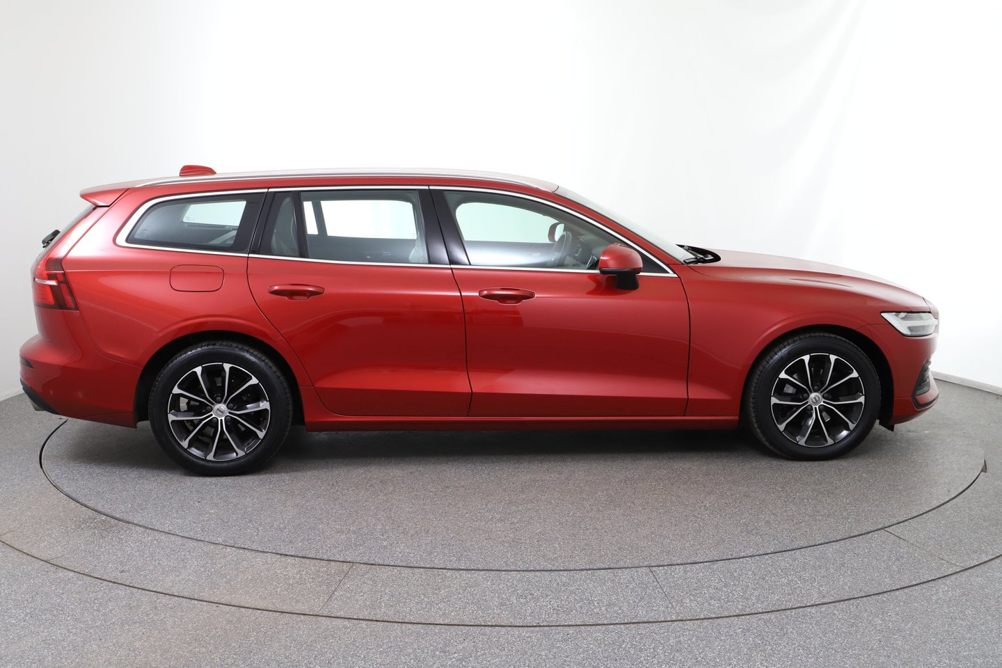 Volvo V60 D3 Momentum Pro Geartronic | Bild 6 von 23