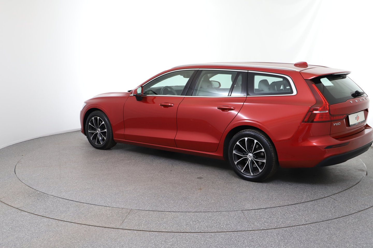 Volvo V60 D3 Momentum Pro Geartronic | Bild 3 von 23