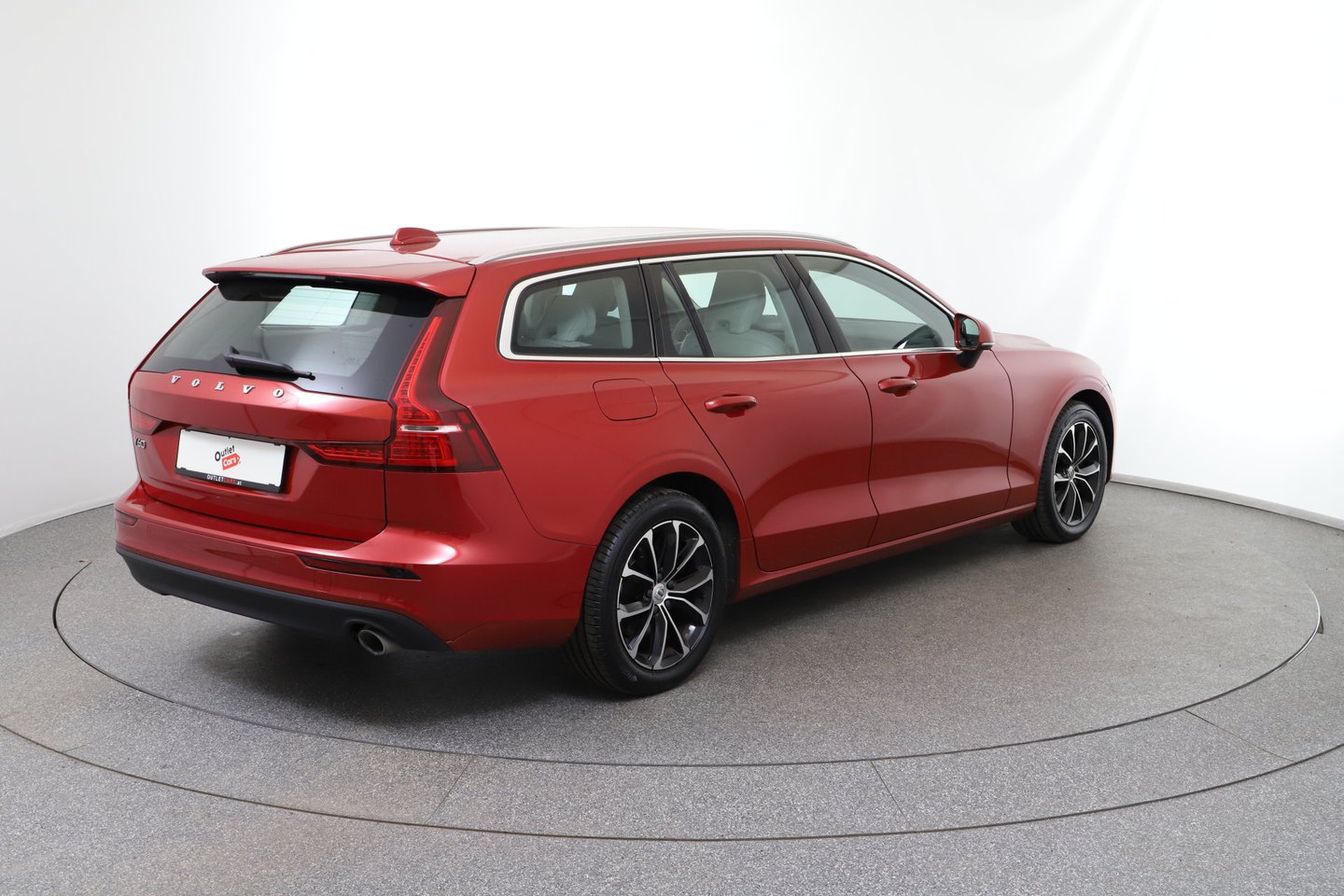 Volvo V60 D3 Momentum Pro Geartronic | Bild 5 von 23