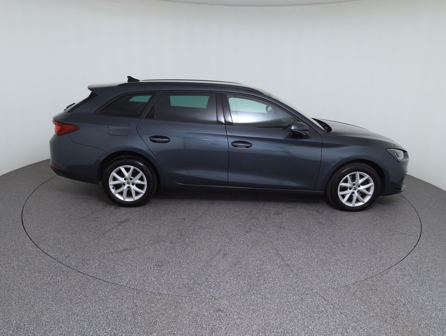 SEAT Leon SP Kombi Style 2.0 TDI DSG | Bild 4 von 14