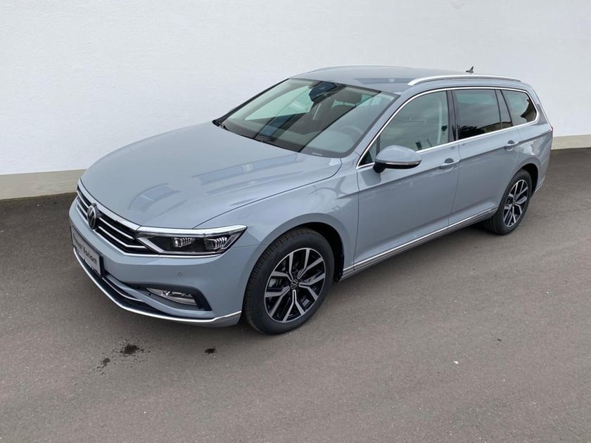 VW Passat Variant Elegance TDI DSG