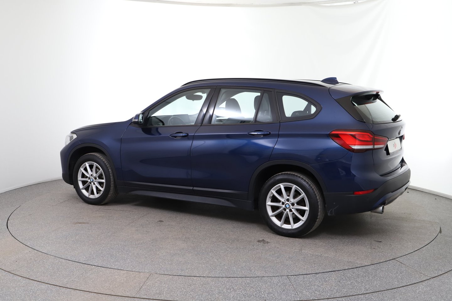 BMW X1 sDrive16d | Bild 3 von 32