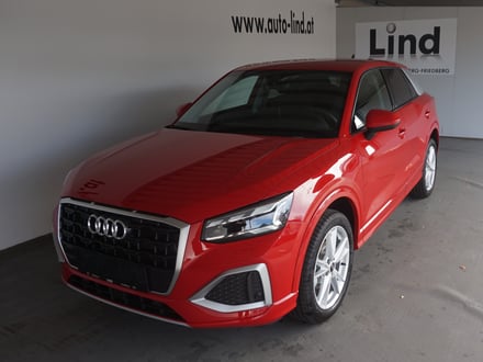 Audi Q2 30 TFSI admired