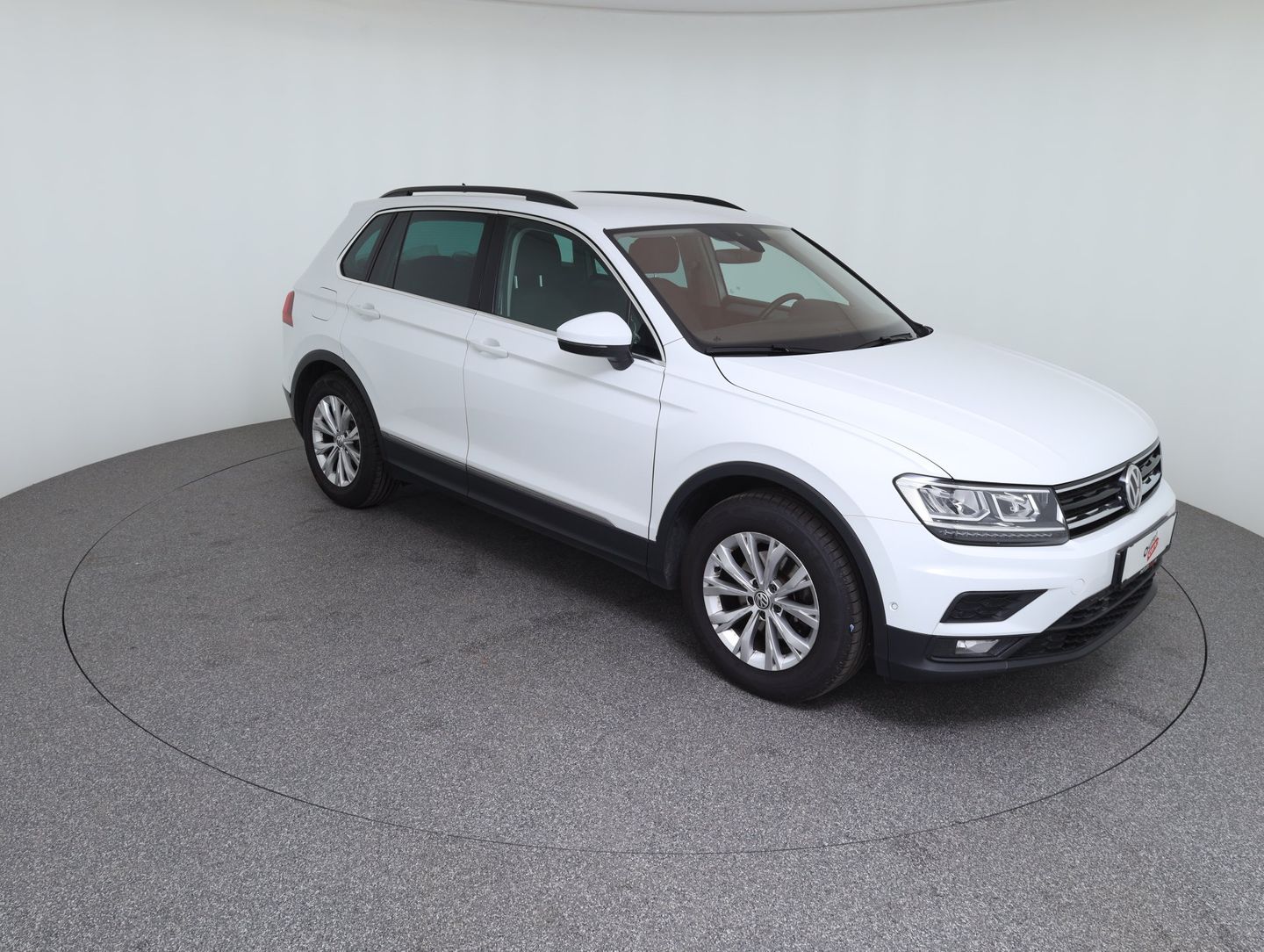 VW Tiguan Comfortline TDI SCR | Bild 3 von 14