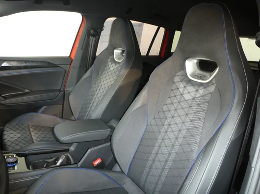 Bild eines VW Tiguan R-Line eTSI DSG