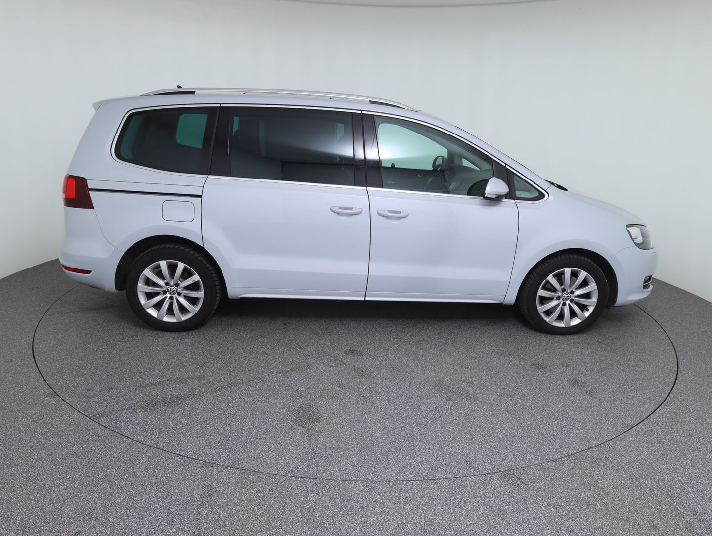 VW Sharan Business+ TDI SCR 5-Sitzer | Bild 4 von 14