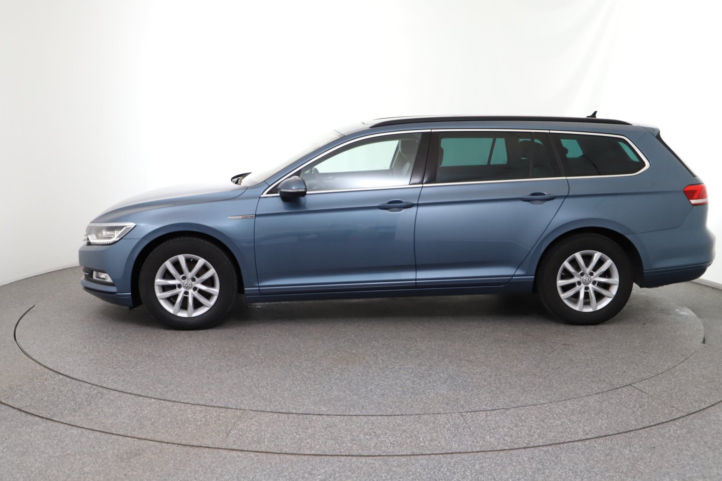 VW Passat Trendline TDI | Bild 2 von 30