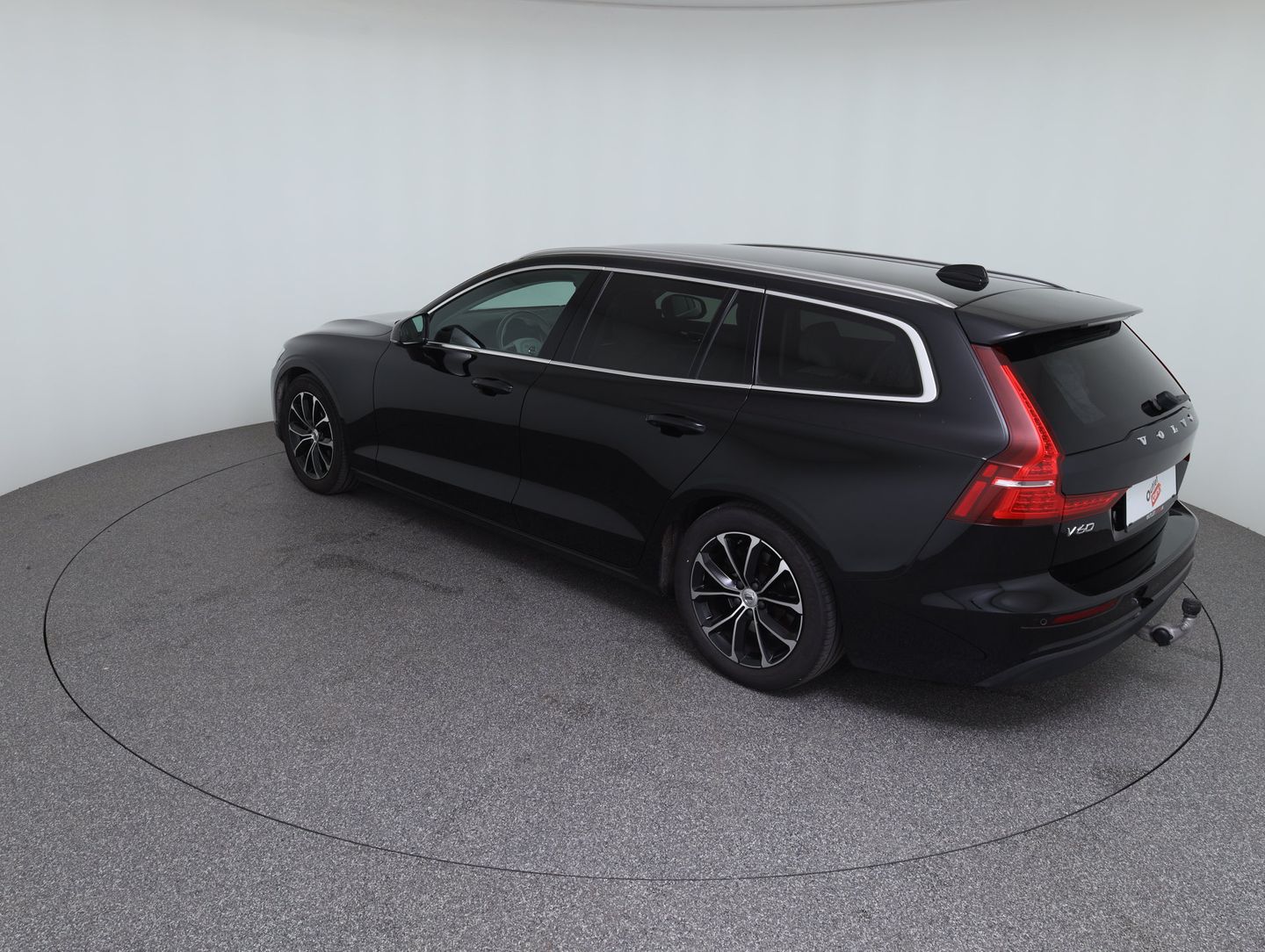 Volvo V60 D3 Momentum Pro | Bild 7 von 14