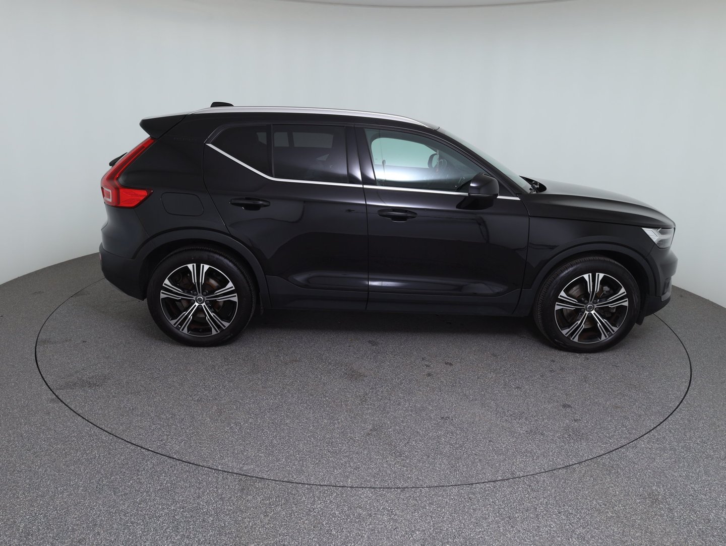 Volvo XC40 T5 Hybrid Twin Engine PHEV FWD Inscription Aut. | Bild 4 von 14