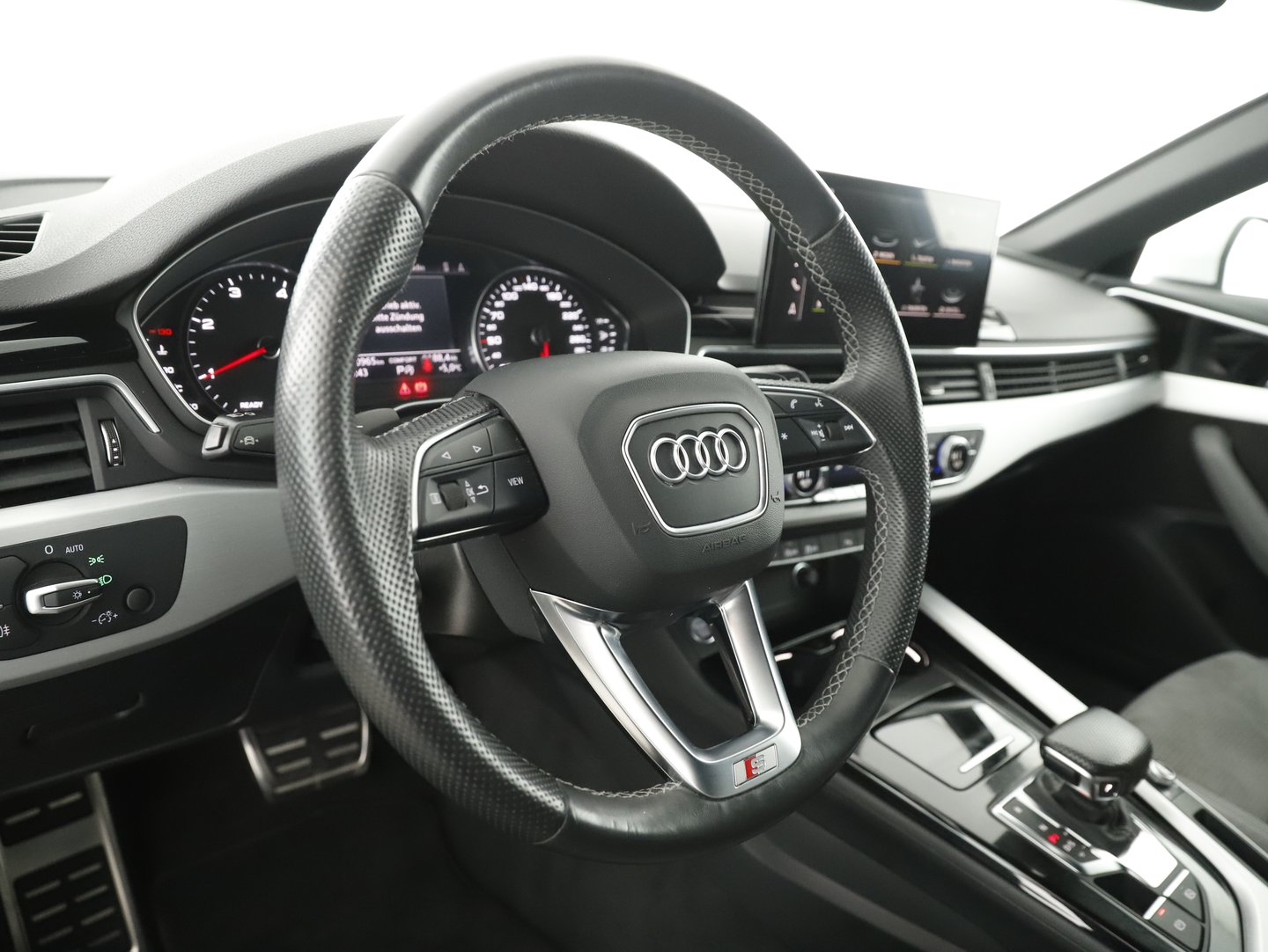 Audi A4 Avant 30 TDI S line | Bild 6 von 24