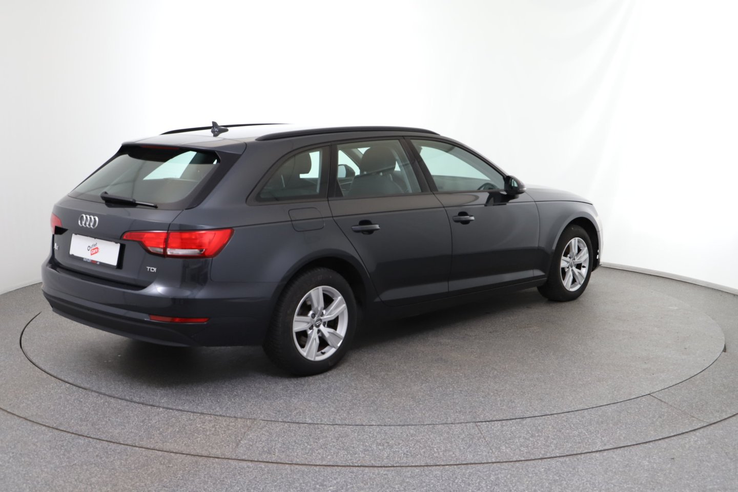 Audi A4 Avant 30 TDI advanced | Bild 5 von 23