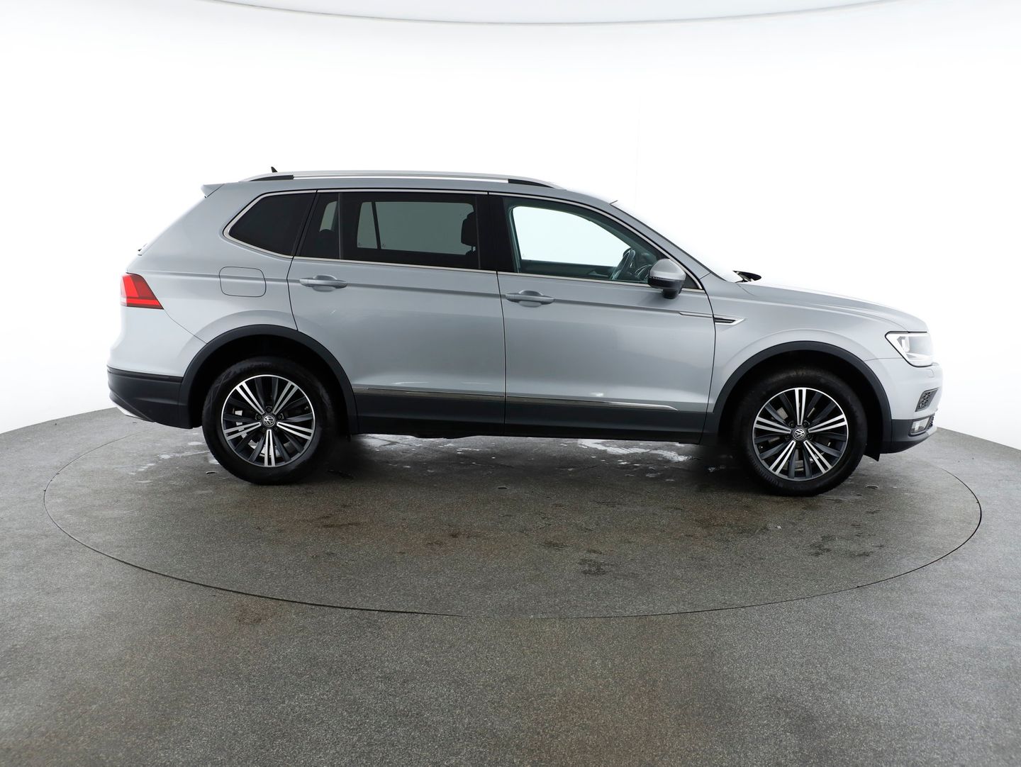 VW Tiguan Allspace Comfortline TDI | Bild 6 von 29