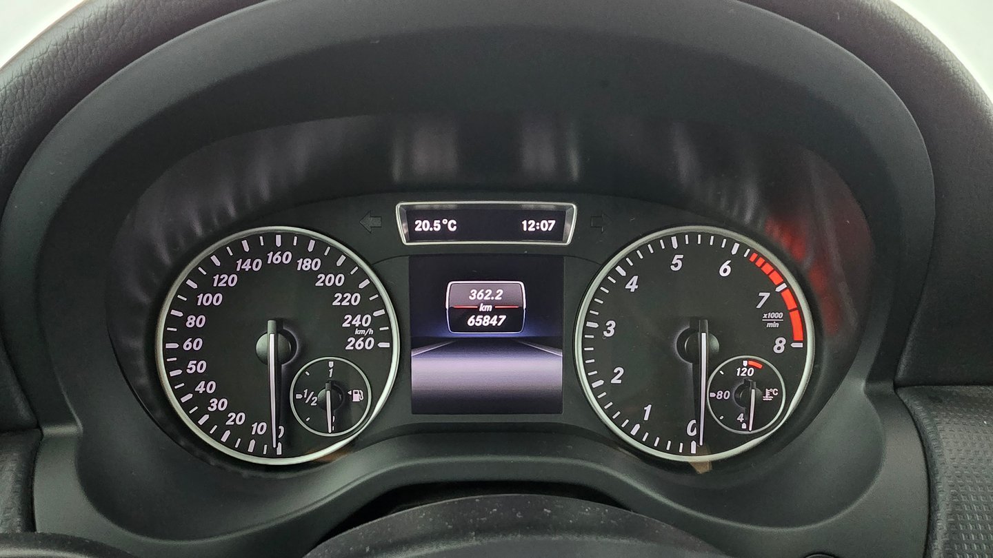 Mercedes A -Klasse A 180 BlueEfficiency | Bild 11 von 14