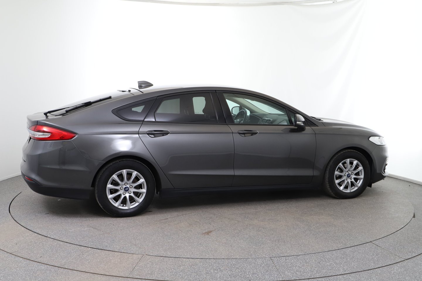 Ford Mondeo Trend 2,0 TDCi | Bild 6 von 28