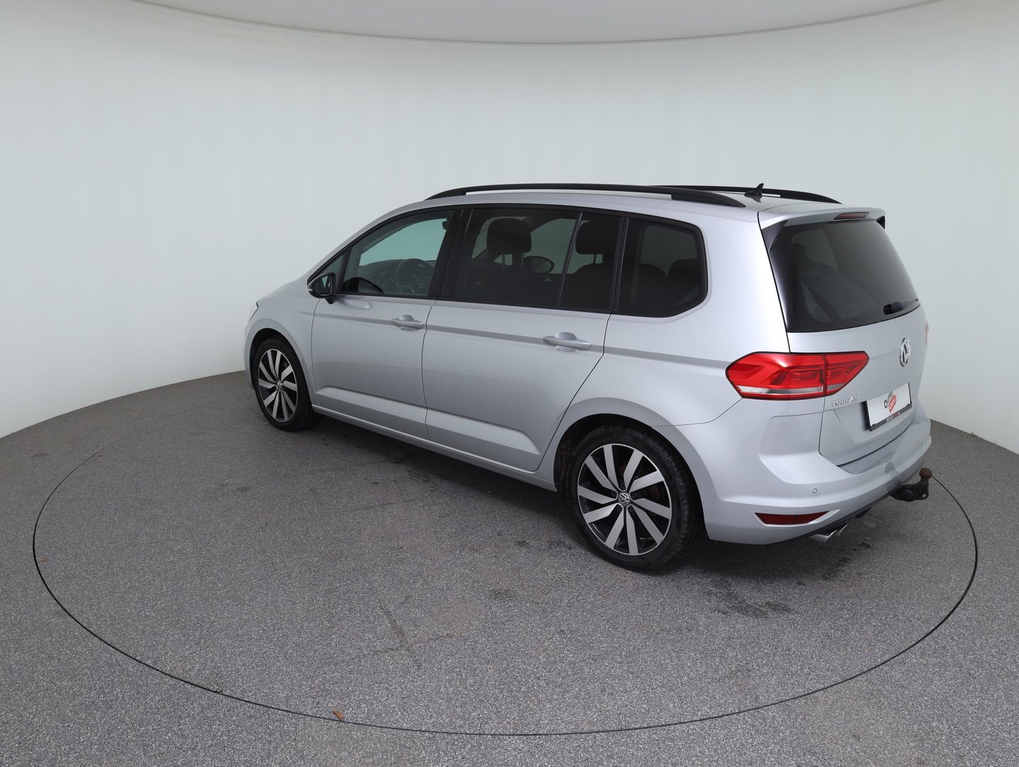 VW Touran Highline TDI SCR 5-Sitzer | Bild 7 von 22