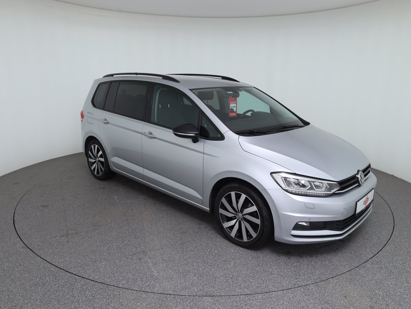 VW Touran Highline TDI SCR 5-Sitzer | Bild 3 von 22