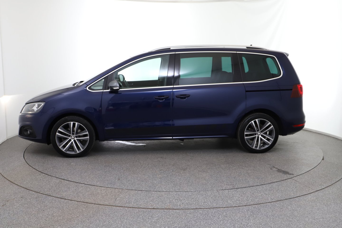 SEAT Alhambra FR TDI | Bild 2 von 33