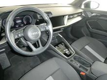 Audi A3 Limousine 35 TFSI advanced ext. in NAVARRABLAU METALLIC