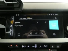 Audi A3 Limousine 35 TFSI advanced ext. in NAVARRABLAU METALLIC