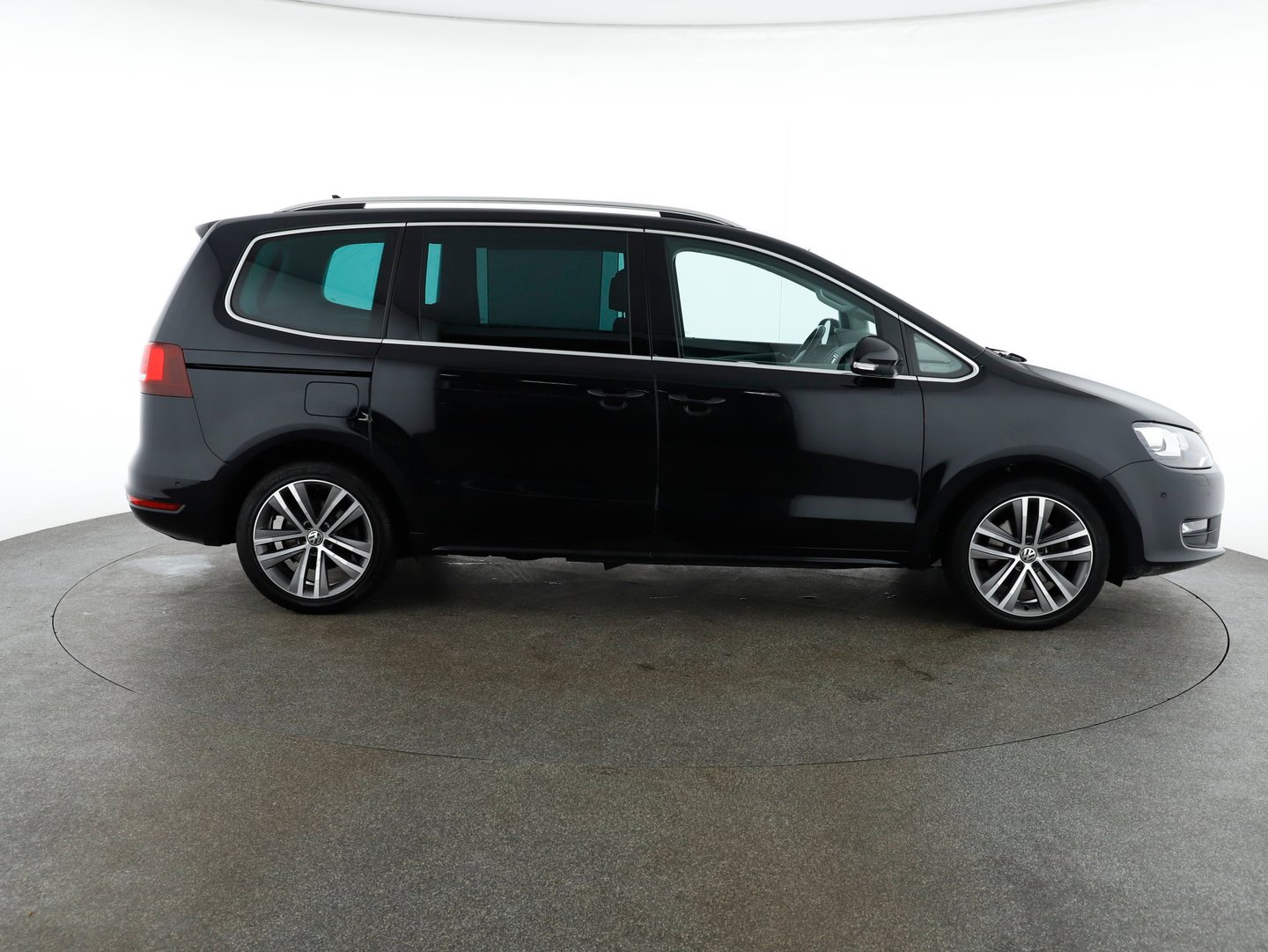 VW Sharan Comfortline TDI SCR DSG 5-Sitzer | Bild 6 von 29