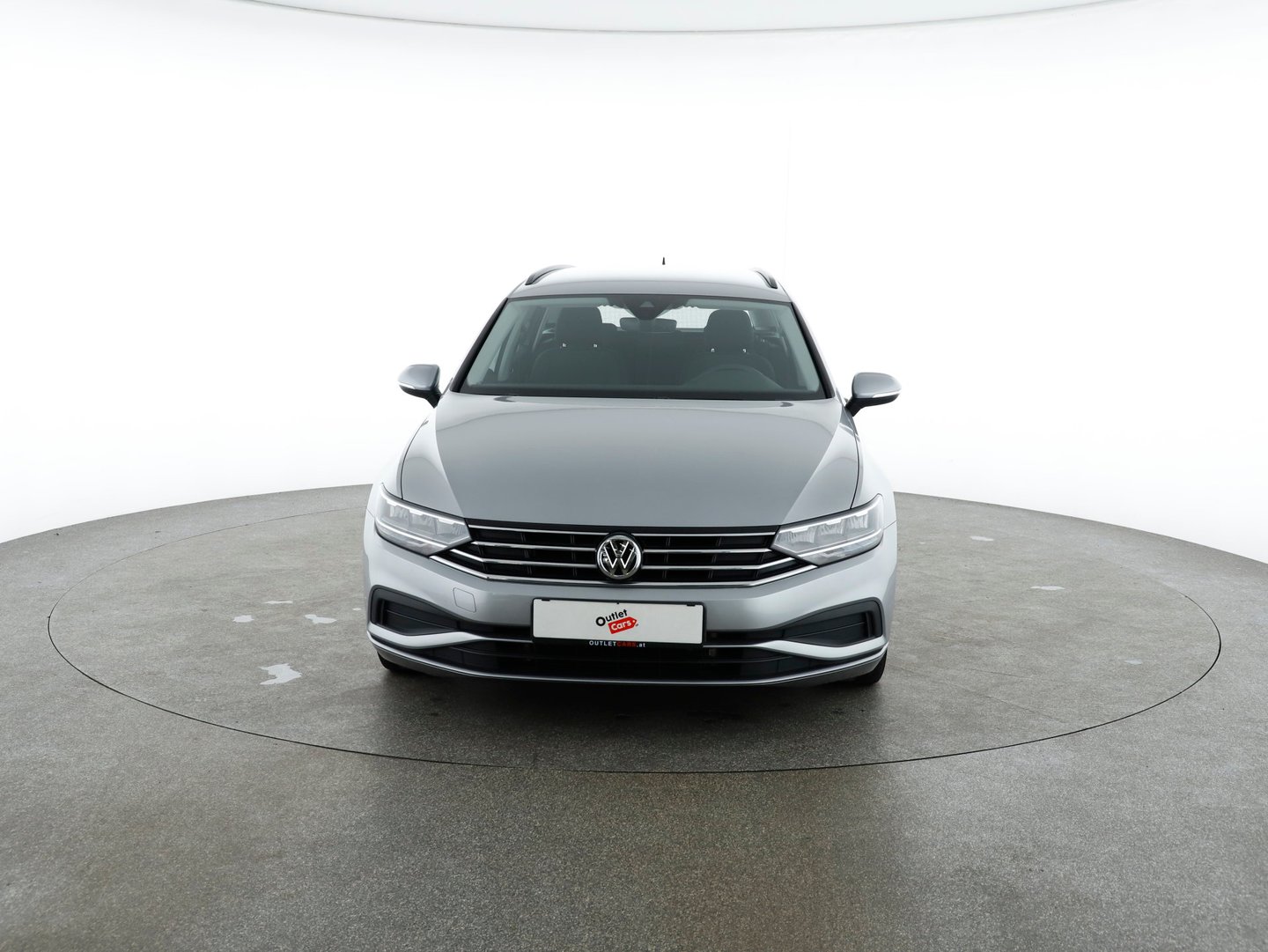 VW Passat Variant TDI SCR DSG | Bild 2 von 22