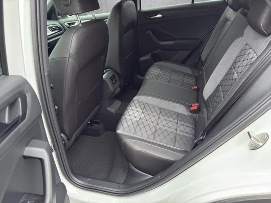 Bild eines T-Roc R-Line TDI DSG