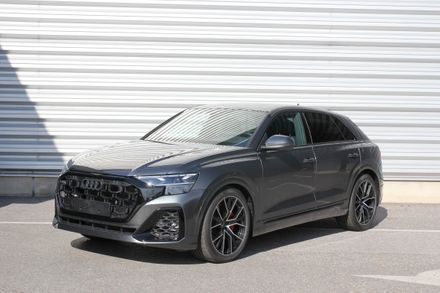 Audi Q8 55 TFSI e quattro