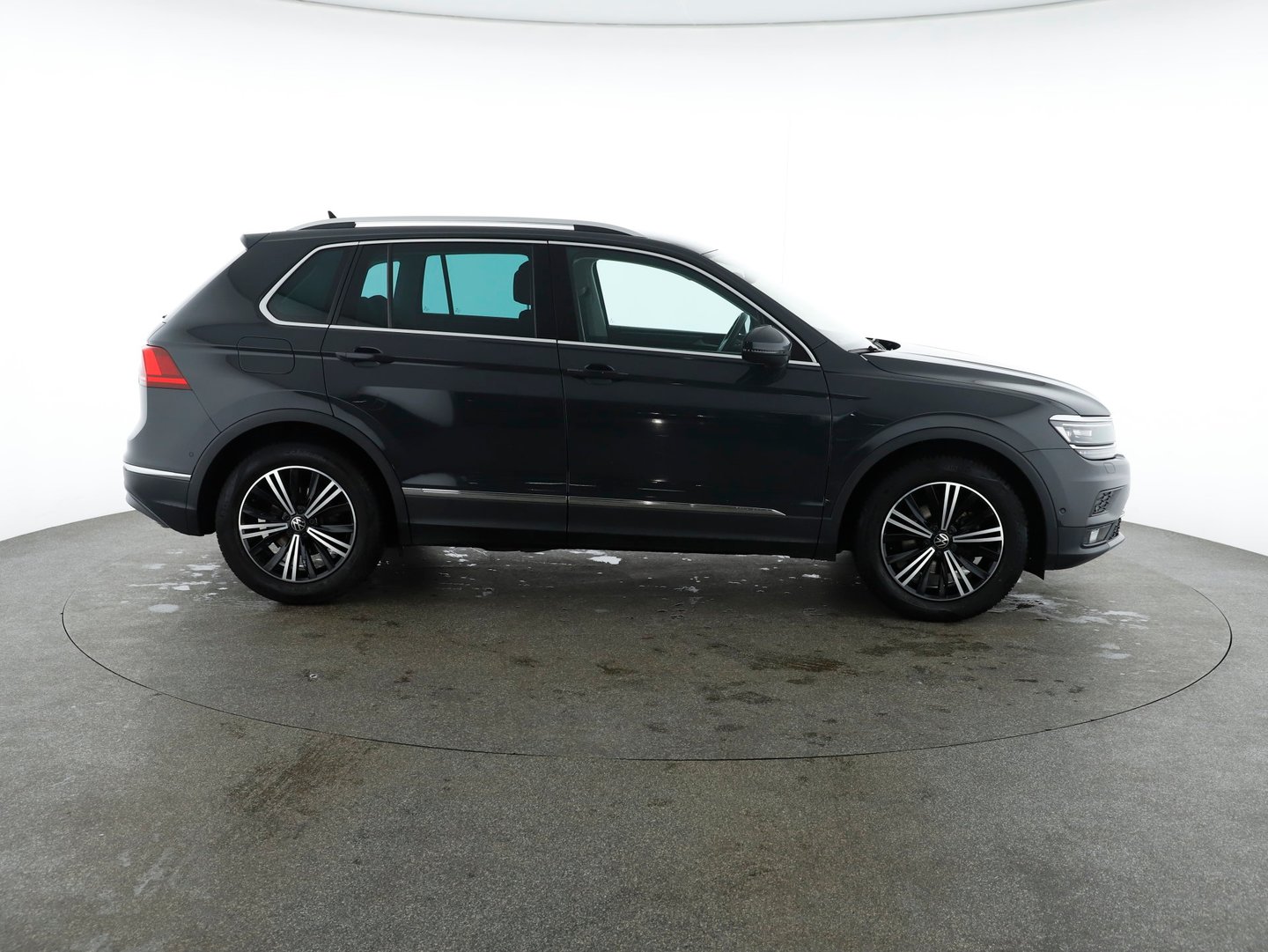 VW Tiguan Highline TDI SCR DSG | Bild 6 von 25