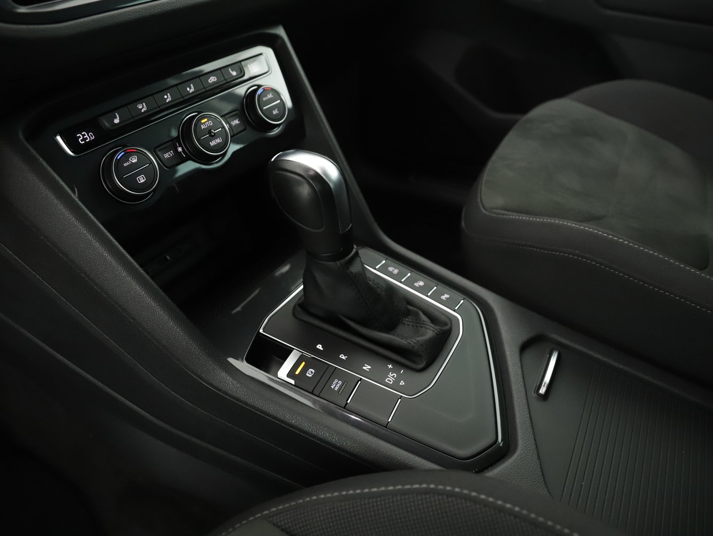 VW Tiguan Highline TDI SCR DSG | Bild 22 von 27