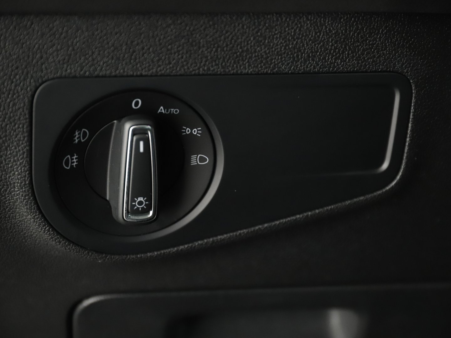 VW Tiguan Highline TDI SCR DSG | Bild 11 von 27