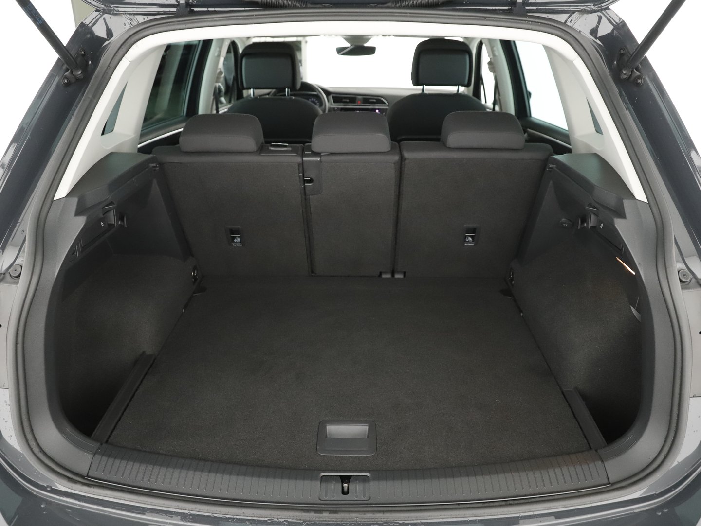 VW Tiguan Highline TDI SCR DSG | Bild 24 von 27