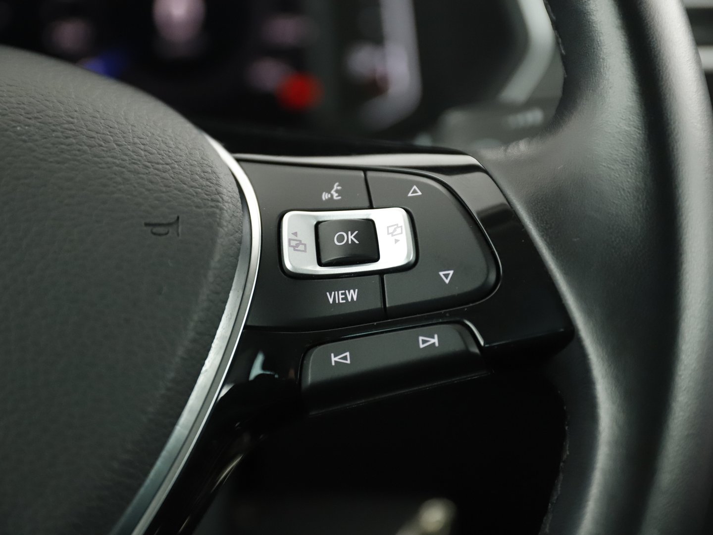 VW Tiguan Highline TDI SCR DSG | Bild 17 von 27