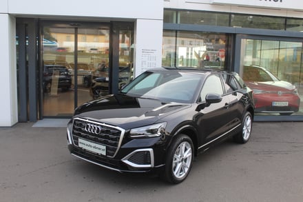 Audi Q2 30 TFSI admired