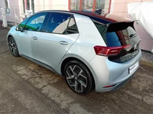 Thumbnail-Foto von Fahrzeug