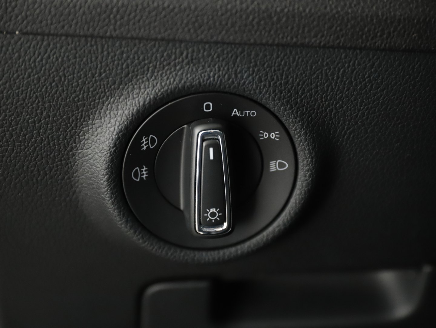 Škoda SUPERB Combi Style TDI SCR DSG | Bild 17 von 21